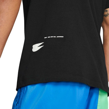 Nike sportswear sport essentials t shirt dm6379 010 6